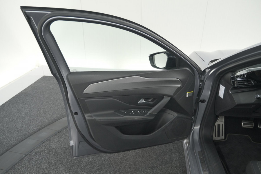 Peugeot 308 SW PureTech 130 EAT8 GT | Trekhaak | Stoelverwarming | Camera | Adaptieve Cruise Control