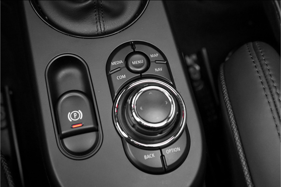 MINI Mini 2.0 Cooper S JCW Pack Pano CarPlay Camera 18"