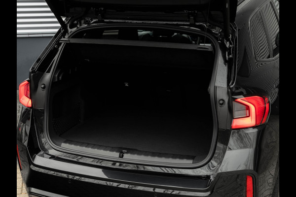 BMW X1 xDrive25e M-Sport - Pano - Trekhaak - Driving Ass Prof - Head-up
