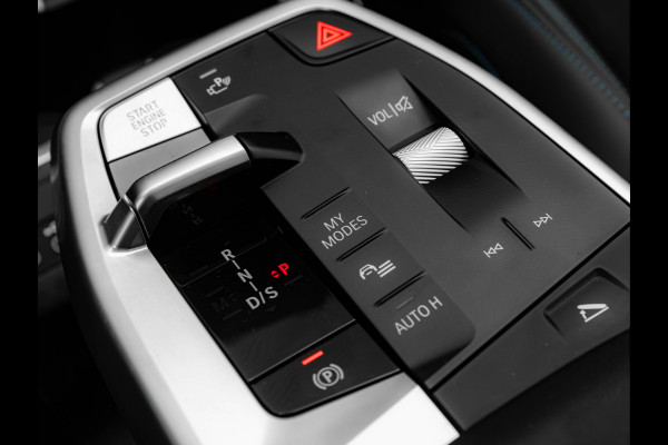 BMW X1 xDrive25e M-Sport - Pano - Trekhaak - Driving Ass Prof - Head-up