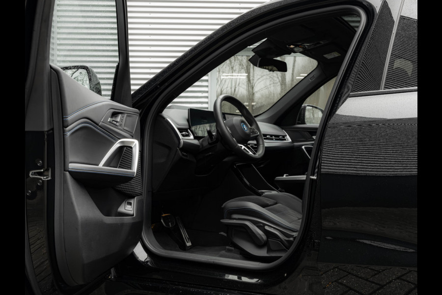 BMW X1 xDrive25e M-Sport - Pano - Trekhaak - Driving Ass Prof - Head-up