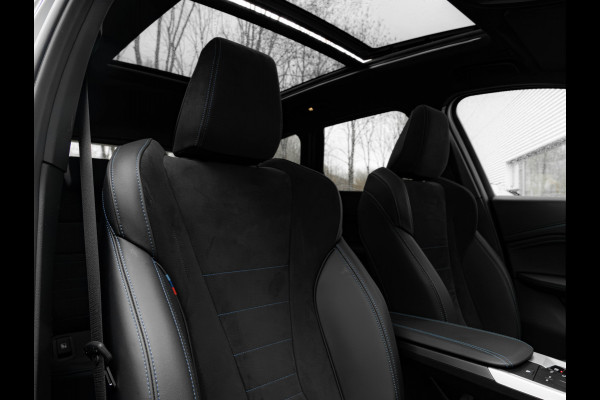 BMW X1 xDrive25e M-Sport - Pano - Trekhaak - Driving Ass Prof - Head-up