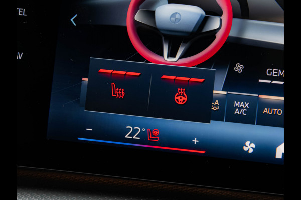 BMW X1 xDrive25e M-Sport - Pano - Trekhaak - Driving Ass Prof - Head-up