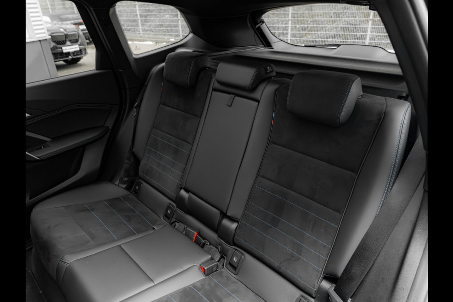 BMW X1 xDrive25e M-Sport - Pano - Trekhaak - Driving Ass Prof - Head-up