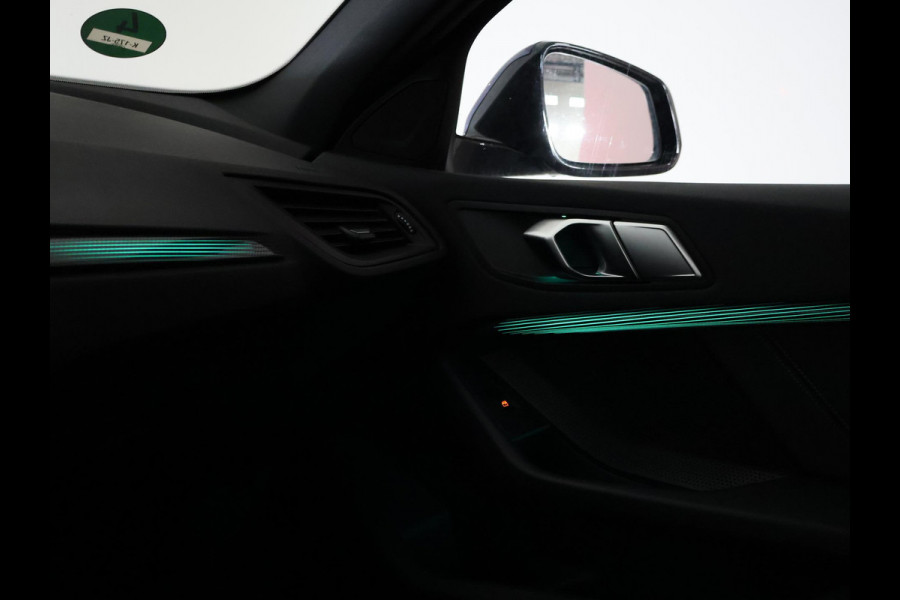 BMW 1-serie 116i AUT. STOEL/STUURWIELVERW. | SFEERVERLICHTING | VIRTUAL COCKPIT | CAMERA | SPORTSTOELEN