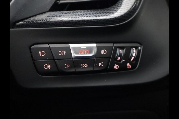 BMW 1-serie 116i AUT. STOEL/STUURWIELVERW. | SFEERVERLICHTING | VIRTUAL COCKPIT | CAMERA | SPORTSTOELEN
