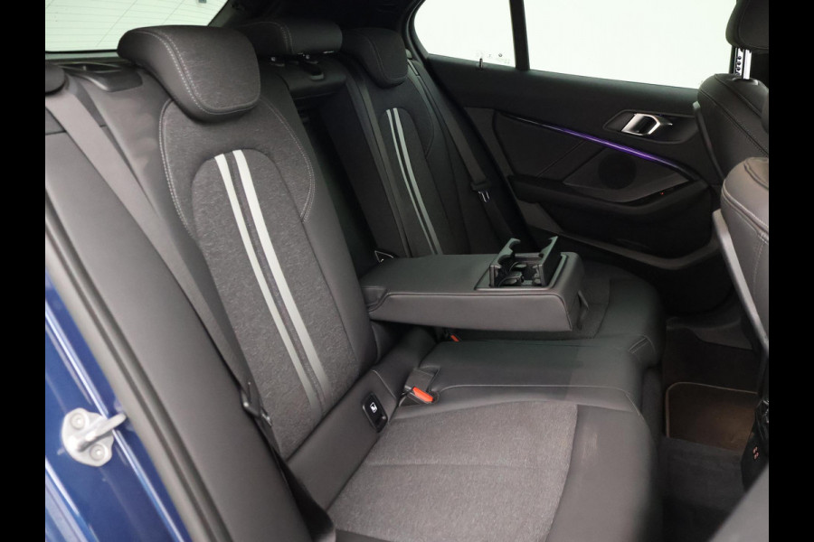 BMW 1-serie 116i AUT. STOEL/STUURWIELVERW. | SFEERVERLICHTING | VIRTUAL COCKPIT | CAMERA | SPORTSTOELEN