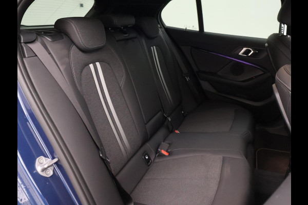 BMW 1-serie 116i AUT. STOEL/STUURWIELVERW. | SFEERVERLICHTING | VIRTUAL COCKPIT | CAMERA | SPORTSTOELEN