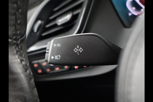 BMW 1-serie 116i AUT. STOEL/STUURWIELVERW. | SFEERVERLICHTING | VIRTUAL COCKPIT | CAMERA | SPORTSTOELEN