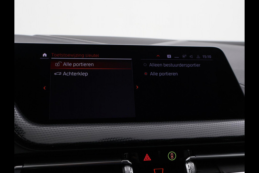 BMW 1-serie 116i AUT. STOEL/STUURWIELVERW. | SFEERVERLICHTING | VIRTUAL COCKPIT | CAMERA | SPORTSTOELEN