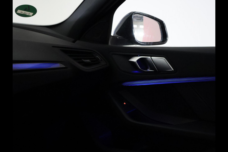 BMW 1-serie 116i AUT. STOEL/STUURWIELVERW. | SFEERVERLICHTING | VIRTUAL COCKPIT | CAMERA | SPORTSTOELEN