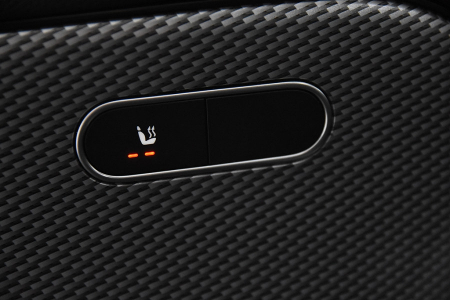 Mercedes-Benz Glb 200 *1ste Eigenaar*Leer*Navigatie*Stoelverwarming*Camera*