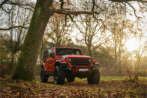 Jeep Wrangler Unlimited 2.0T - Method velgen 20" - Liftkit - Dakrek - stalen V&A bumper