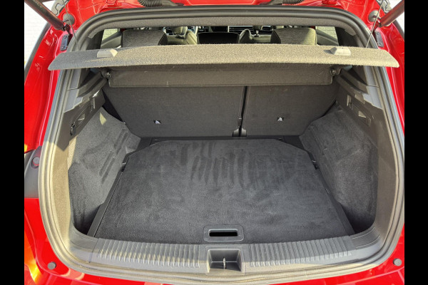 Renault Austral 1.2 mild hybrid Automaat Climate control Cruise control Navi Apple Android DAB Achteruitrijcamera