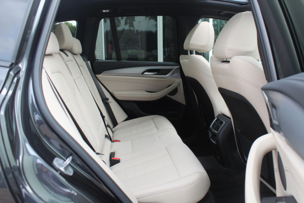 BMW iX3 High Executive 80 kWh / Trekhaak / Panoramadak / 360Camera / Head-up / Laser LED / Harman Kardon / ACC / Keyless / Dodehoek / DAB