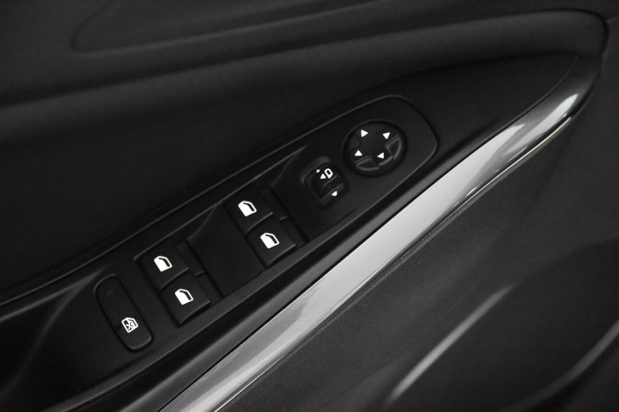 Opel Grandland X Innovation *1ste eigenaar*Leer*Navigatie*Camera*