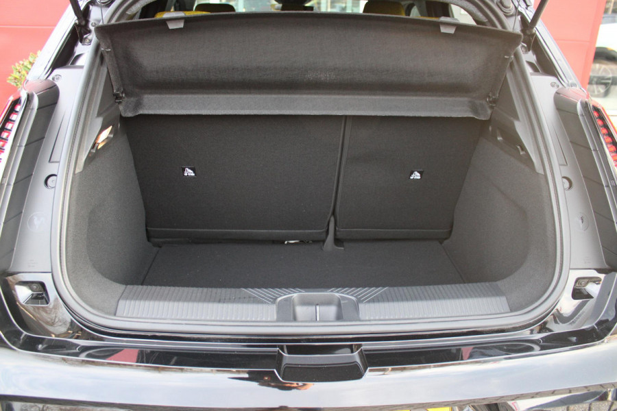 Renault 5 150PK COMFORT RANGE ICONIC CINQ 52 kWh | NAVIGATIE SYSTEEM MET GOOGLE INTERGRATIE | HARMAN KARDON PREMIUM AUDIO | FULL LED KOPLAMPEN MET MICRO-OPTICS EN FRANSE VLAG | 10"R-LINK MULTIMEDIA | 18"GRONO LICHTMETALEN VELGEN | WARM TITANIUM DAKLIJSTEN | ELEKTRISCH VERWARMDE VOOR STOELEN / STUUR | BESTUURDERSSTOEL MET ELEKTRISCH VERSTELBARE LENDESTEUN | AUTOMATISCH INPARKEREN | FLANK GUARD PROTECTION | ADAPTIEVE CRUISE CONTROL MET STOP & GO | ACHTERUITRIJCAMERA | PRIVATIE GLASS | SFEERVERLICHTING IN DIVERSE KLEUREN |