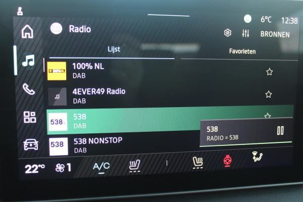 Renault 5 150PK COMFORT RANGE ICONIC CINQ 52 kWh | NAVIGATIE SYSTEEM MET GOOGLE INTERGRATIE | HARMAN KARDON PREMIUM AUDIO | FULL LED KOPLAMPEN MET MICRO-OPTICS EN FRANSE VLAG | 10"R-LINK MULTIMEDIA | 18"GRONO LICHTMETALEN VELGEN | WARM TITANIUM DAKLIJSTEN | ELEKTRISCH VERWARMDE VOOR STOELEN / STUUR | BESTUURDERSSTOEL MET ELEKTRISCH VERSTELBARE LENDESTEUN | AUTOMATISCH INPARKEREN | FLANK GUARD PROTECTION | ADAPTIEVE CRUISE CONTROL MET STOP & GO | ACHTERUITRIJCAMERA | PRIVATIE GLASS | SFEERVERLICHTING IN DIVERSE KLEUREN |