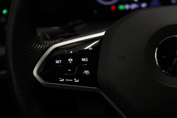 Volkswagen Golf 2.0 TSI GTI 45 JAHRE CLUBSPORT AKRA/NURBURGRING/PANO/CARPLAY/IQ-LIGHT/VOLL