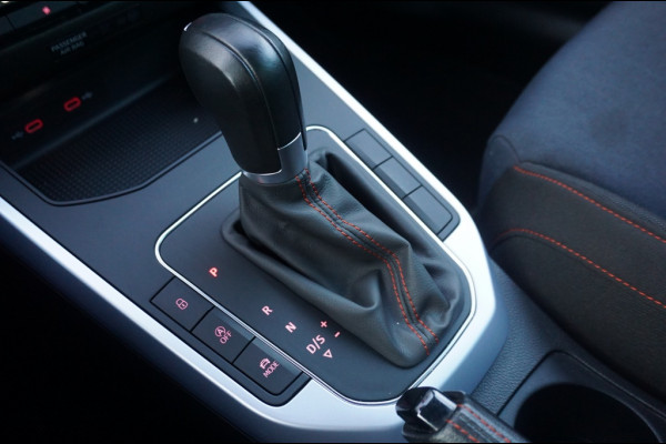 Seat Arona 110PK TSI FR AUTOMAAT | SPORTIEF | 17" LM VELGEN