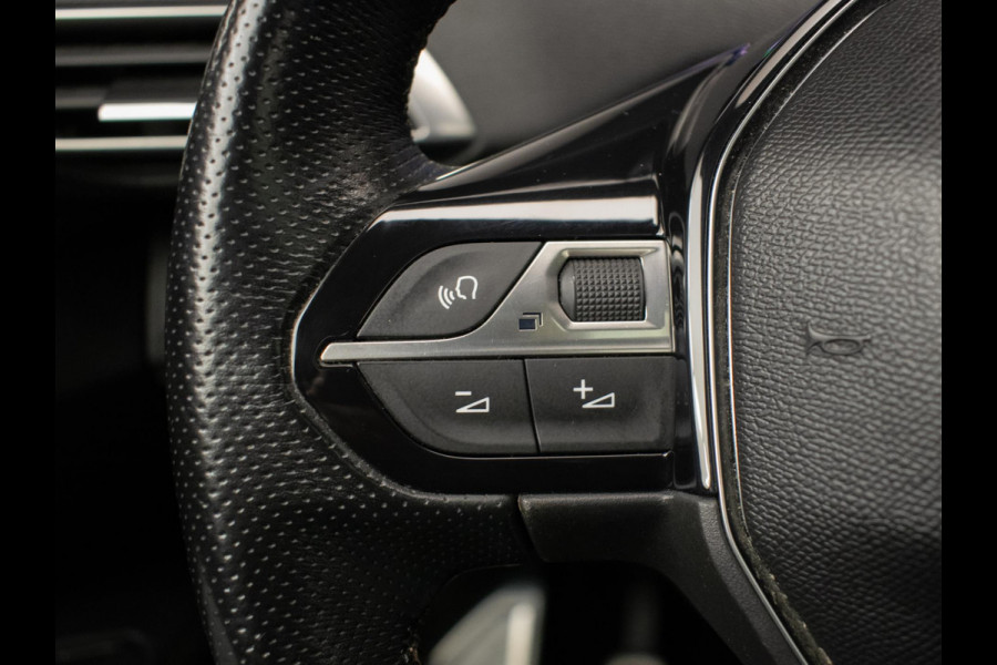 Peugeot 5008 1.2 PureTech GT-Line Sport (APPLE CARPLAY,NAVI,CAMERA,CLIMATE,CRUISE,LED,GETINT,SPORTSTOELEN,LM VELGEN,NETTE STAAT