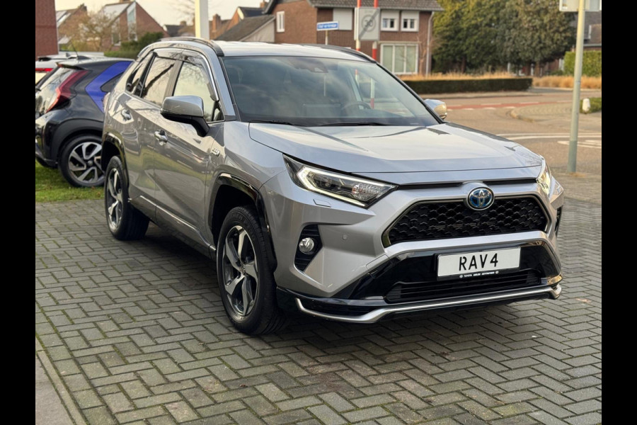 Toyota RAV4 2.5 Plug-in Hybrid AWD Style | Trekhaak, Head up display, Dodehoekherkenning, Parkeersensoren, Stoel + Stuurverwarming
