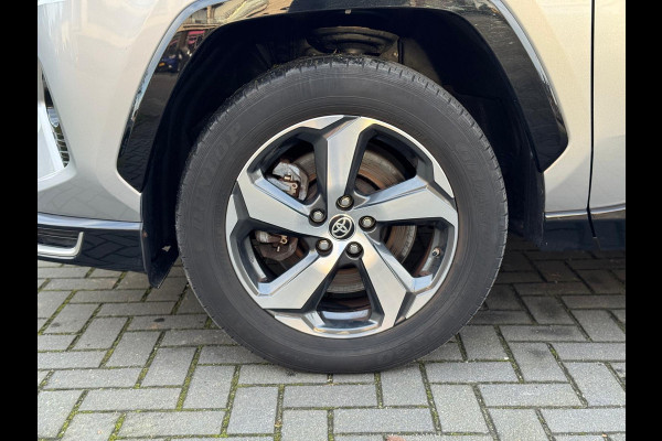 Toyota RAV4 2.5 Plug-in Hybrid AWD Style | Trekhaak, Head up display, Dodehoekherkenning, Parkeersensoren, Stoel + Stuurverwarming