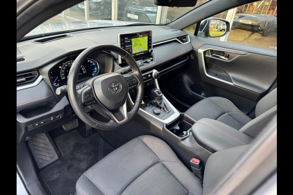 Toyota RAV4 2.5 Plug-in Hybrid AWD Style | Trekhaak, Head up display, Dodehoekherkenning, Parkeersensoren, Stoel + Stuurverwarming