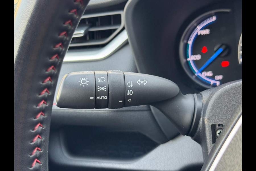 Toyota RAV4 2.5 Plug-in Hybrid AWD Style | Trekhaak, Head up display, Dodehoekherkenning, Parkeersensoren, Stoel + Stuurverwarming