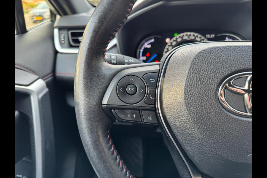 Toyota RAV4 2.5 Plug-in Hybrid AWD Style | Trekhaak, Head up display, Dodehoekherkenning, Parkeersensoren, Stoel + Stuurverwarming