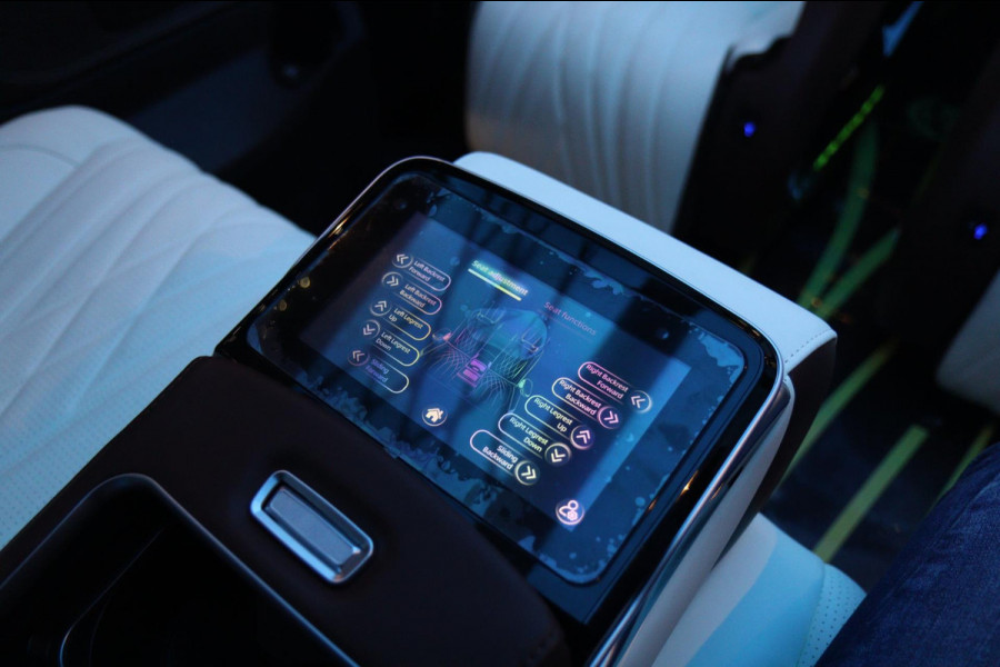 Mercedes-Benz V-Klasse 250d 4-MATIC Extra Lang Avantgarde Edition VIP/360CAM/LANEASSIST/STOEVERWARMING/VOL