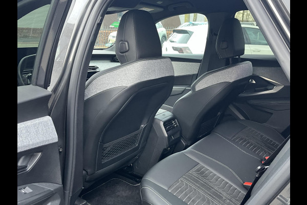 Peugeot E 3008 GT Avantage 210 73 kWh WARMTEPOMP | DODE HOEKCENSOR | DEALER ONDERHOUDEN | BTW VERREKENBAAR | RIJKLAARPRIJS incl. 12mnd BOVAG | 100% ongeval verleden vrij.