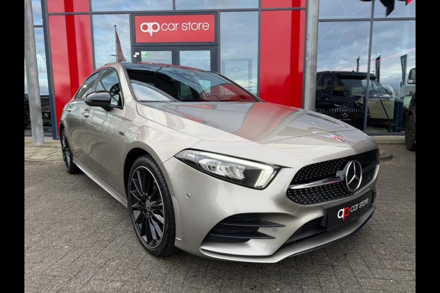 Mercedes-Benz A-Klasse 250 e AMG /Panorama/ Memory