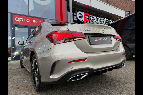 Mercedes-Benz A-Klasse 250 e AMG /Panorama/ Memory