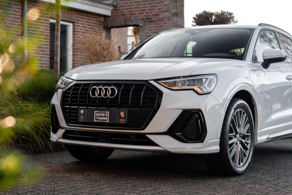 Audi Q3 45 TFSI e S Edition 245 PK 3x S-Line ACC Ambiance Black Optic Keyless Camera 19''