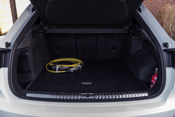 Audi Q3 45 TFSI e S Edition 245 PK 3x S-Line ACC Ambiance Black Optic Keyless Camera 19''