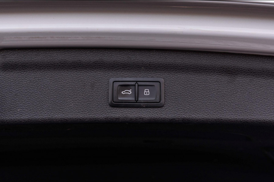 Audi Q3 45 TFSI e S Edition 245 PK 3x S-Line ACC Ambiance Black Optic Keyless Camera 19''