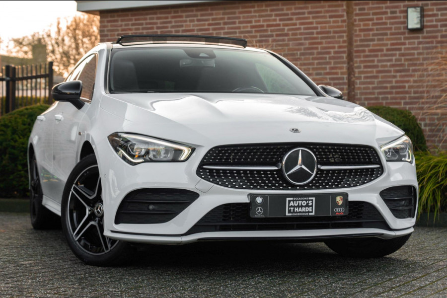 Mercedes-Benz CLA-Klasse Shooting Brake 250 e AMG Night Pakket Pano Leder Widescreen Stoelverwarming Camera 18''