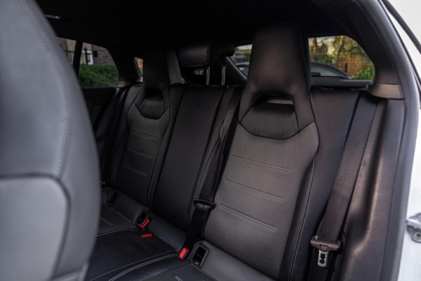 Mercedes-Benz CLA-Klasse Shooting Brake 250 e AMG Night Pakket Pano Leder Widescreen Stoelverwarming Camera 18''