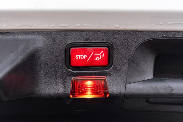 Mercedes-Benz CLA-Klasse Shooting Brake 250 e AMG Night Pakket Pano Leder Widescreen Stoelverwarming Camera 18''