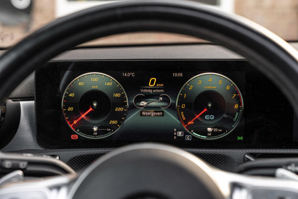 Mercedes-Benz CLA-Klasse Shooting Brake 250 e AMG Night Pakket Pano Leder Widescreen Stoelverwarming Camera 18''