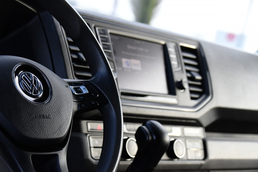 Volkswagen Crafter 2.0 TDI L3H2 Highline PB Edition Adaptieve Cruise, Camera, Carplay, LED, 177pk, Automaat, Voorruit verwarming, Sensoren, Trekhaak, Uniek!