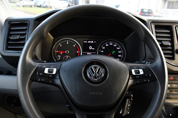 Volkswagen Crafter 2.0 TDI L3H2 Highline PB Edition Adaptieve Cruise, Camera, Carplay, LED, 177pk, Automaat, Voorruit verwarming, Sensoren, Trekhaak, Uniek!