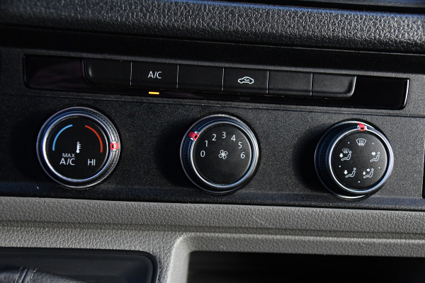 Volkswagen Crafter 2.0 TDI L3H2 Highline PB Edition Adaptieve Cruise, Camera, Carplay, LED, 177pk, Automaat, Voorruit verwarming, Sensoren, Trekhaak, Uniek!