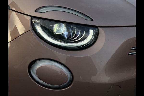 Fiat 500 La Prima 42 kWh SOH 92% U Connect Pdc Leder Led Camera Apple CarPlay & Android Auto Navi Autopilot ACC Lane Assist Keyles