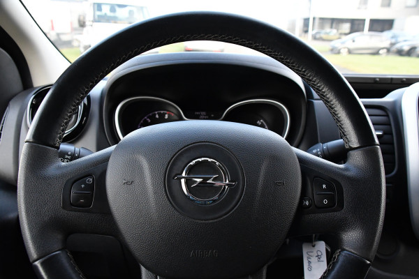Opel Vivaro 1.6 CDTI L2H1 Sport Black Edition Camera, Cruise, 125pk, Multimedia, Trekhaak, LED, Sensoren, Trekhaak, Uniek!