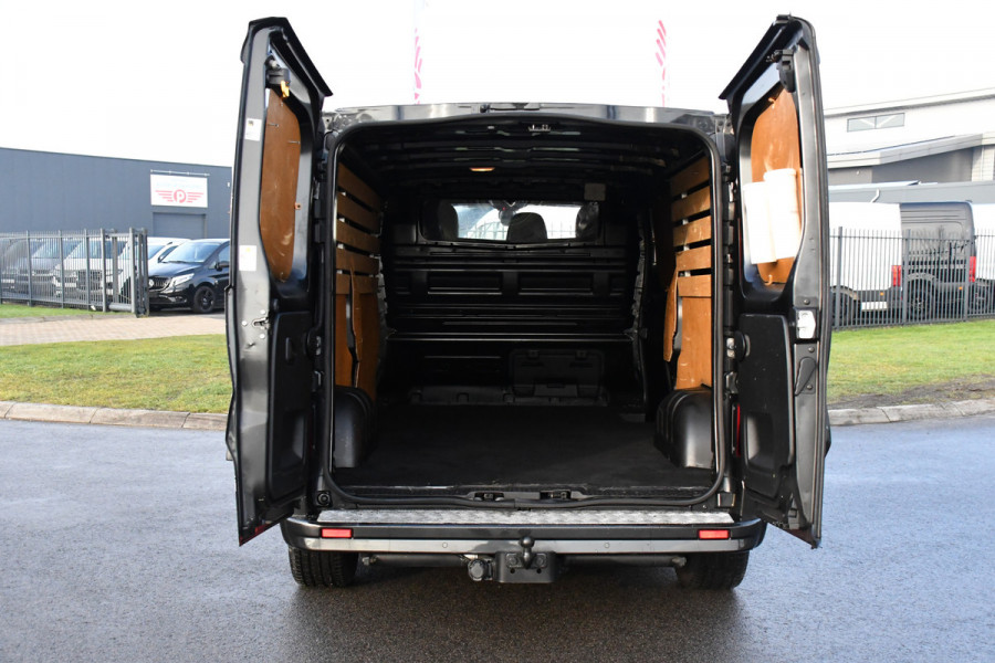 Opel Vivaro 1.6 CDTI L2H1 Sport Black Edition Camera, Cruise, 125pk, Multimedia, Trekhaak, LED, Sensoren, Trekhaak, Uniek!