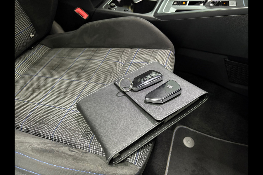 Volkswagen Golf 8 GTE 1.4 eHybrid