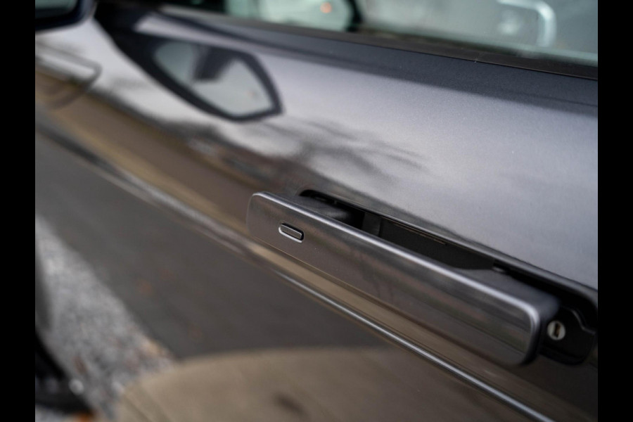 Land Rover Range Rover Evoque 1.5 P300e AWD R-Dynamic SE / 360 camera / Pano / Memory / Keyless