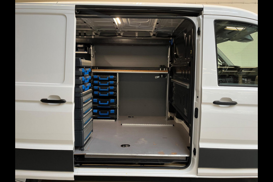 Volkswagen Crafter Automaat DSG Servicewagen 35 2.0 TDI 140pk euro6 L3H2 oude L2H1 Highline 3Persoons, Sortimo, RIJKLAARPRIJS
